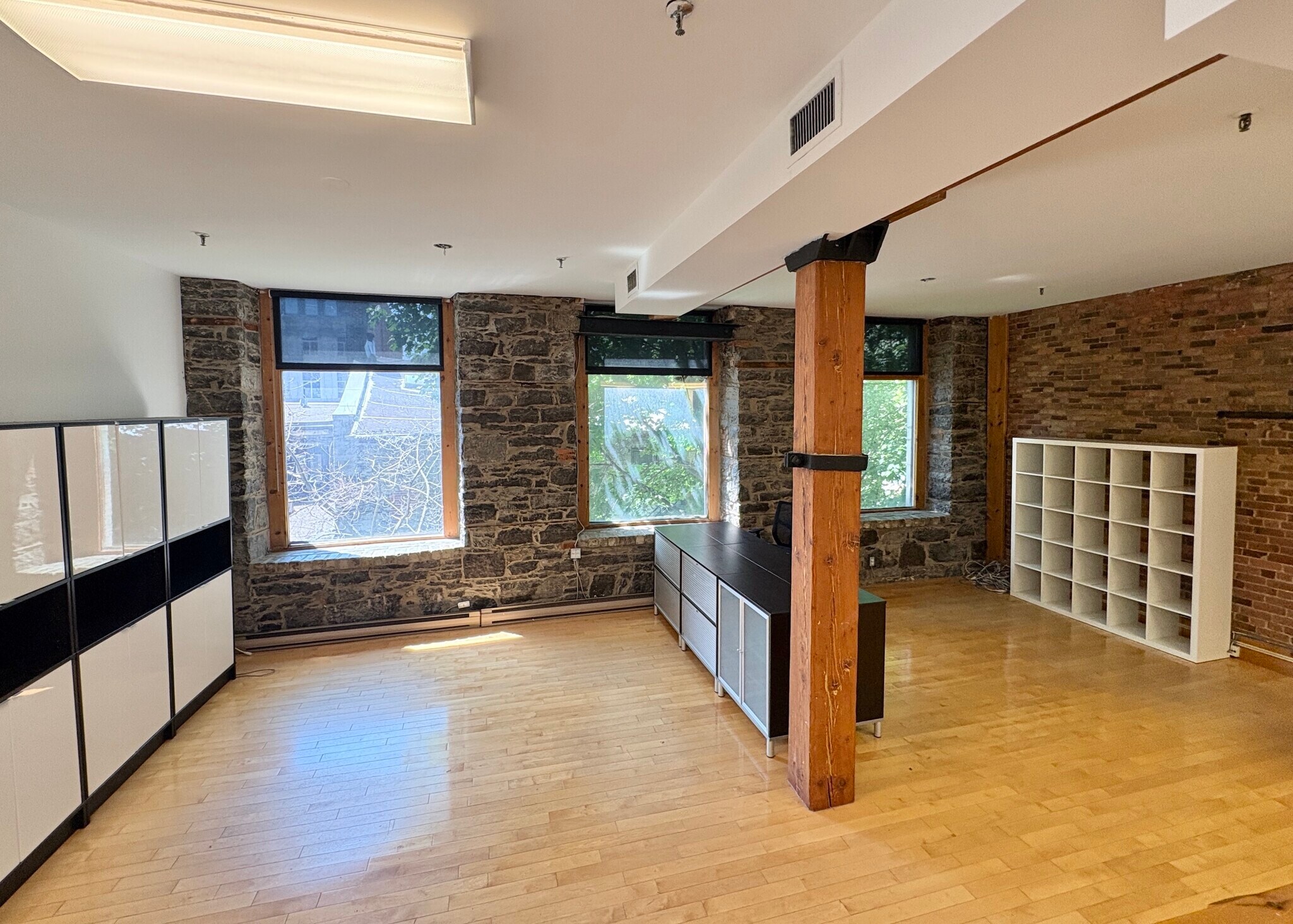 430-432 Rue Sainte-Hélène, Montréal, QC à louer Photo intérieure– Image 1 sur 8