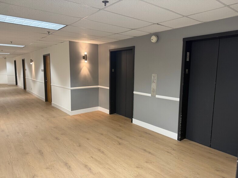15342 Hawthorne Blvd, Lawndale, CA à louer - Photo de l’immeuble – Image 2 sur 18