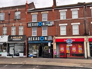 Plus de détails pour 7 Mulberry Way, Londres - Local commercial à vendre