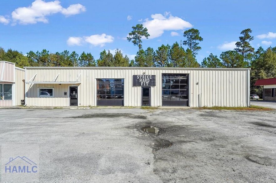 1661 E Oglethorpe Hwy, Hinesville, GA à louer - Photo de l’immeuble – Image 3 sur 30