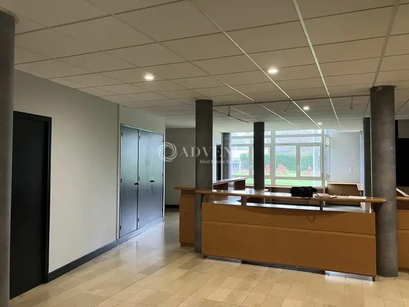Bureau dans Bourges à louer Photo intérieure– Image 1 sur 8