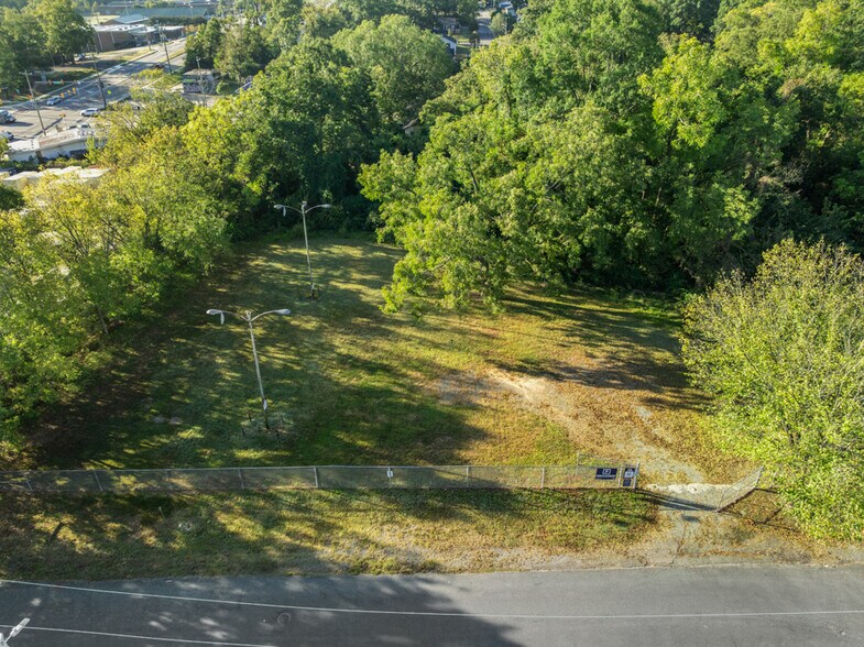 1008 Gilbert St, Durham, NC à louer - Photo de l’immeuble – Image 3 sur 8