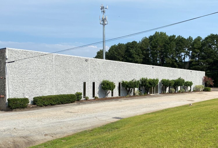 2211 Lithonia Industrial Blvd, Lithonia, GA à louer - Photo principale – Image 1 sur 11