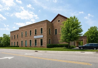 916 S Main St, Fuquay-Varina, NC à louer Photo intérieure– Image 1 sur 2