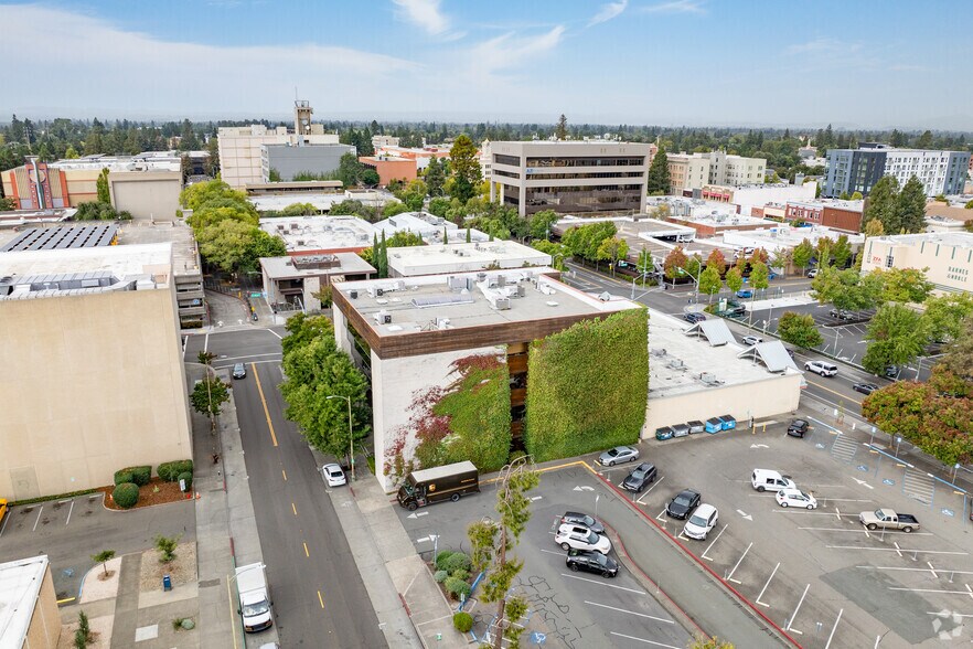 703-709 2nd St, Santa Rosa, CA à louer - Aérien – Image 2 sur 3