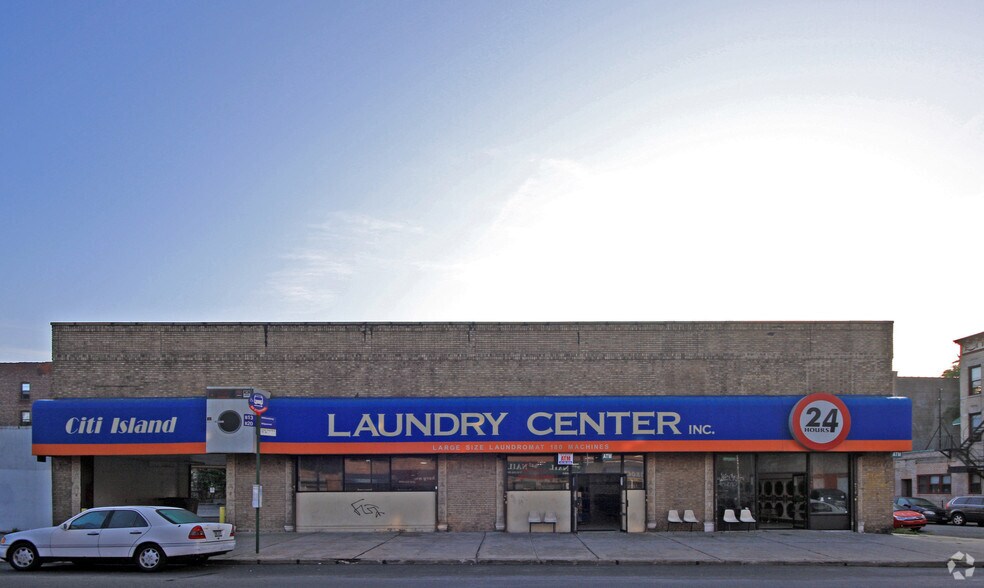 69-19 Fresh Pond Rd, Flushing, NY à louer - Photo principale – Image 1 sur 8
