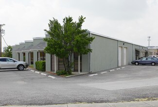 Plus de détails pour 2334-2404 Jackson Keller Rd, San Antonio, TX - Local d'activités à louer