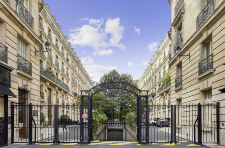 7 Square Du Roule, Paris à louer - Photo de l’immeuble – Image 2 sur 6
