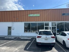 101 W Morgan St, Brandon, FL à louer Photo de l’immeuble– Image 2 sur 5