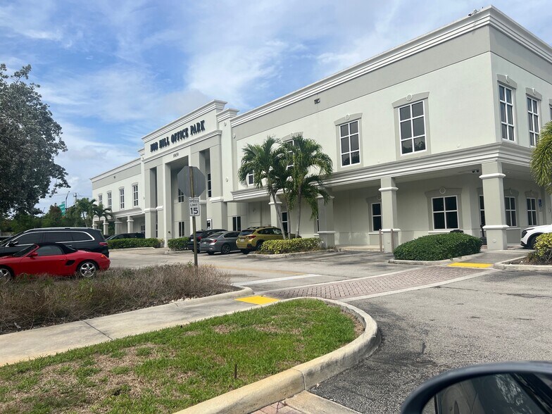 10650 W State Road 84, Fort Lauderdale, FL à louer - Photo de l’immeuble – Image 2 sur 4