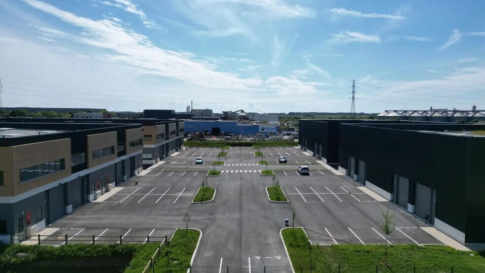 Industriel/Logistique dans Gellainville à vendre - Photo de l’immeuble – Image 1 sur 29