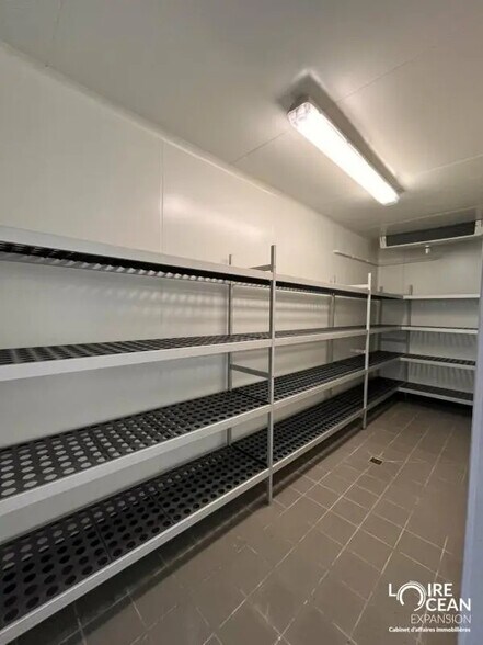 Local d’activités dans Nantes à louer - Photo de l’immeuble – Image 3 sur 13