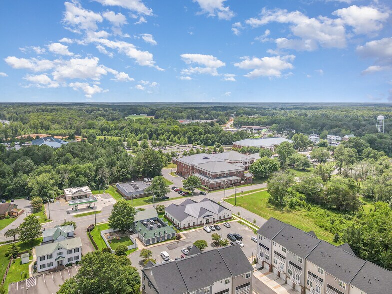 9124 Courthouse Rd, Spotsylvania, VA à louer - Photo de l’immeuble – Image 3 sur 42