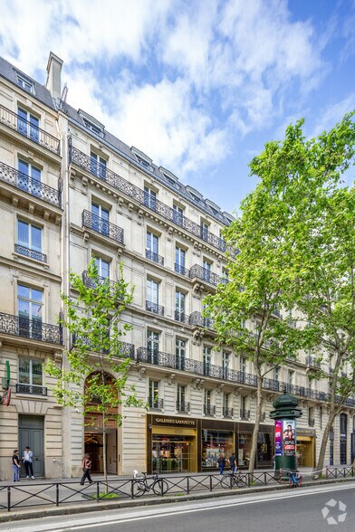 Bureau dans Paris à louer - Photo de l’immeuble – Image 2 sur 3