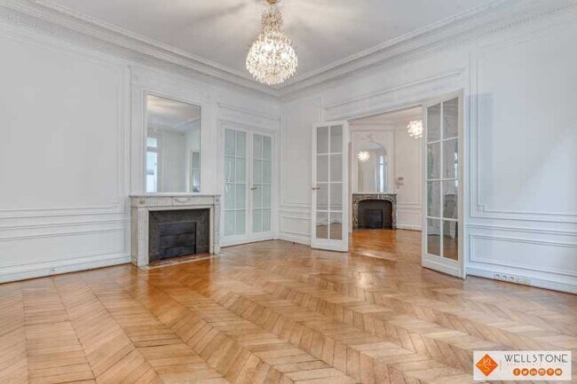 Plus de détails pour 11 Rue De Madrid, Paris - Bureau à louer