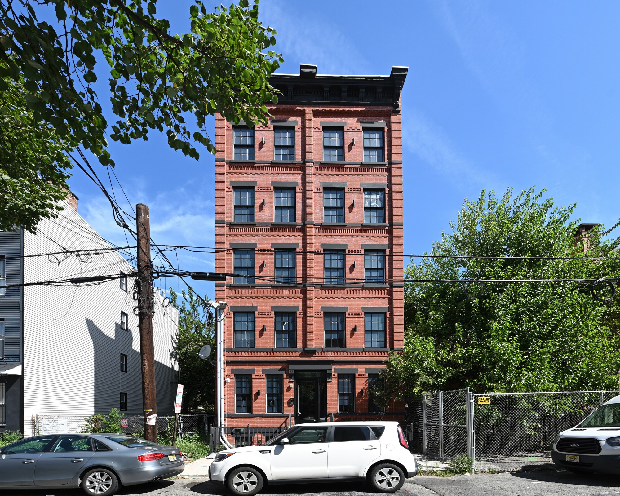 208 15th St, Jersey City, NJ à vendre Photo de l’immeuble– Image 1 sur 48