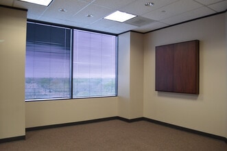 2550 Gray Falls Dr, Houston, TX à louer Photo intérieure– Image 2 sur 3