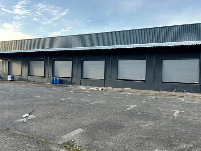 Plus de détails pour Industriel/Logistique à louer