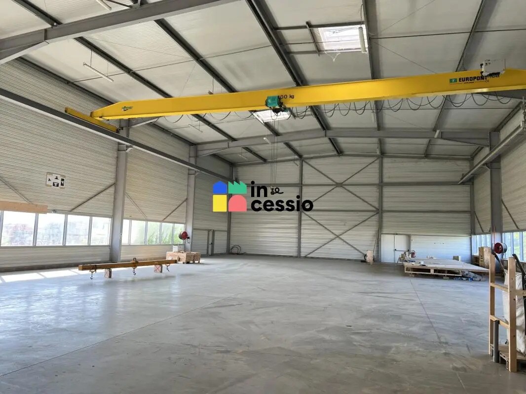 Local d’activités dans La Ferté-Bernard à louer Photo intérieure– Image 1 sur 20