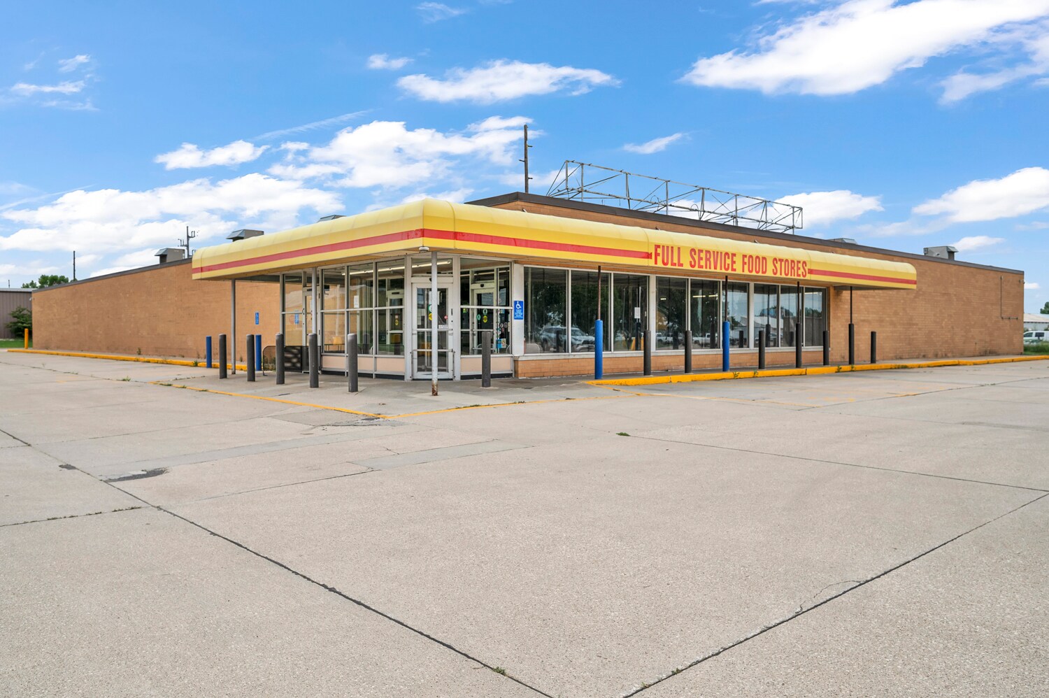 1906 Keokuk Ave, Spirit Lake, IA à vendre Photo de l’immeuble– Image 1 sur 20