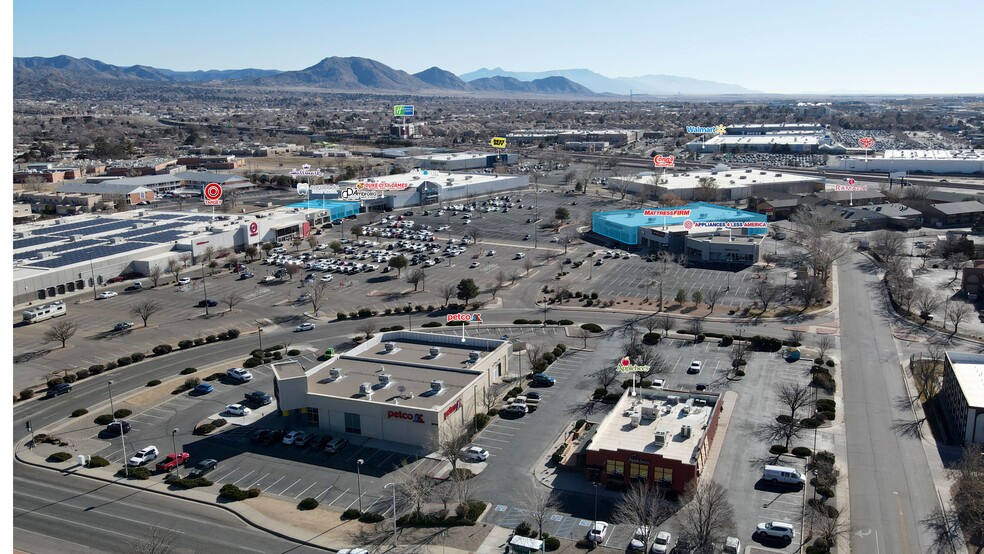 11110-11150 Lomas Blvd NE, Albuquerque, NM à louer - Photo de l’immeuble – Image 1 sur 4