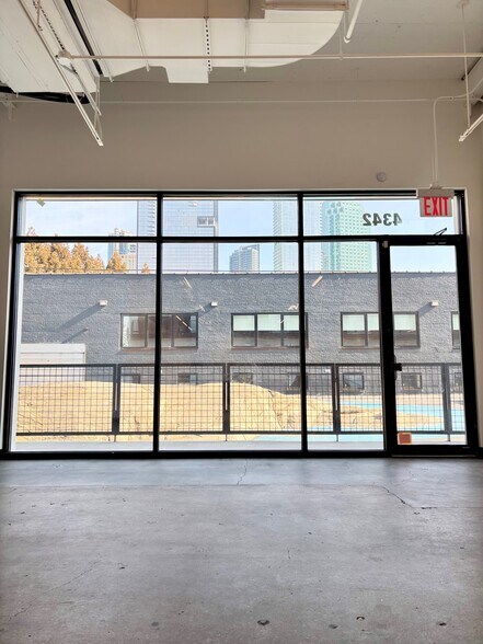 4346 12th St, Long Island City, NY à louer - Photo intérieure – Image 2 sur 10