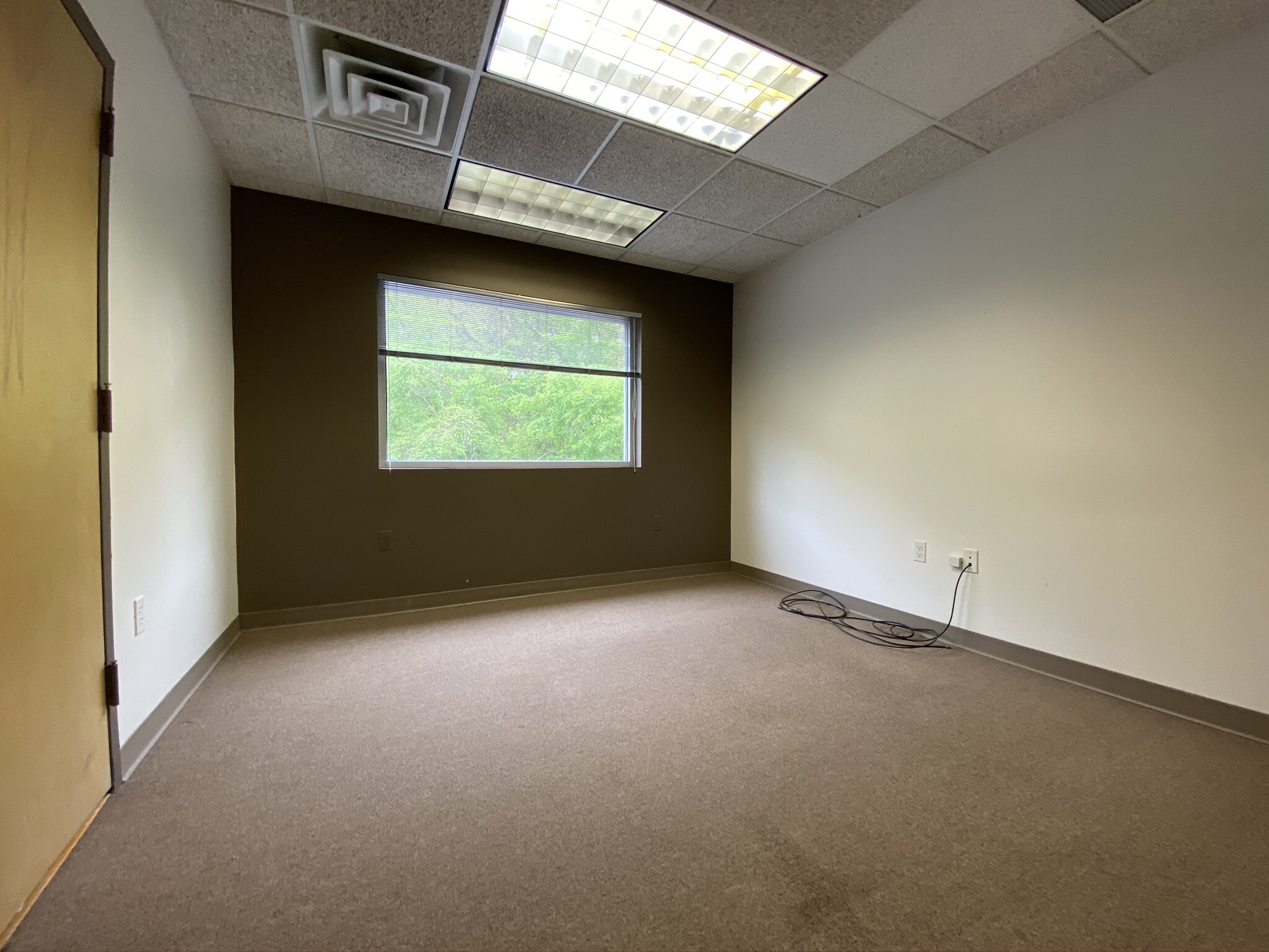 4400 Old William Penn Hwy, Monroeville, PA à louer Photo de l’immeuble– Image 1 sur 3