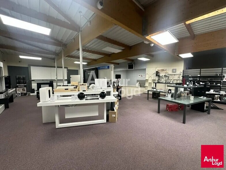 Local commercial dans Vitré à vendre - Photo de l’immeuble – Image 3 sur 5