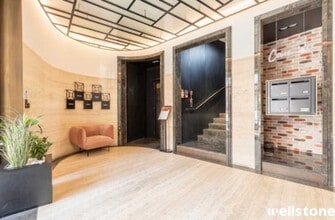 19 Rue Pierre Picard, Paris à louer Hall d’entrée– Image 2 sur 11