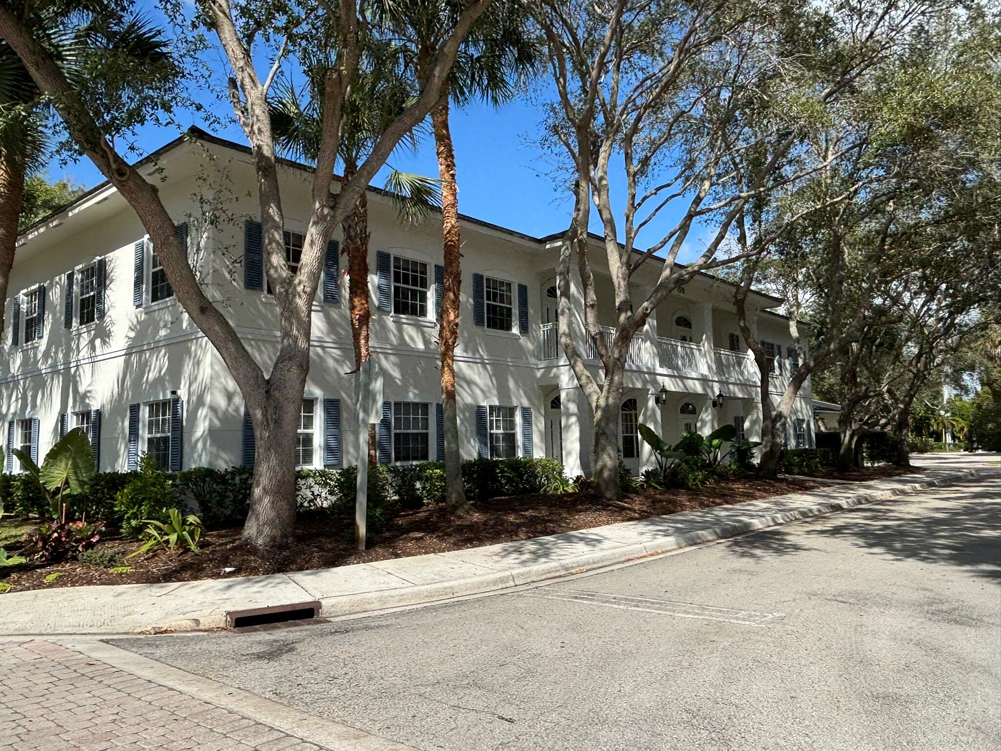 100 Village Square Crossings, Palm Beach Gardens, FL à louer Photo intérieure– Image 1 sur 15