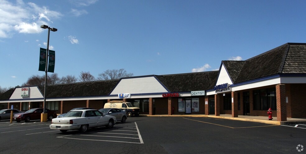 960-980 Bragg Rd, Fredericksburg, VA à louer - Photo de l’immeuble – Image 2 sur 7