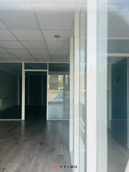 Bureau dans Maule à vendre - Photo intérieure – Image 2 sur 4