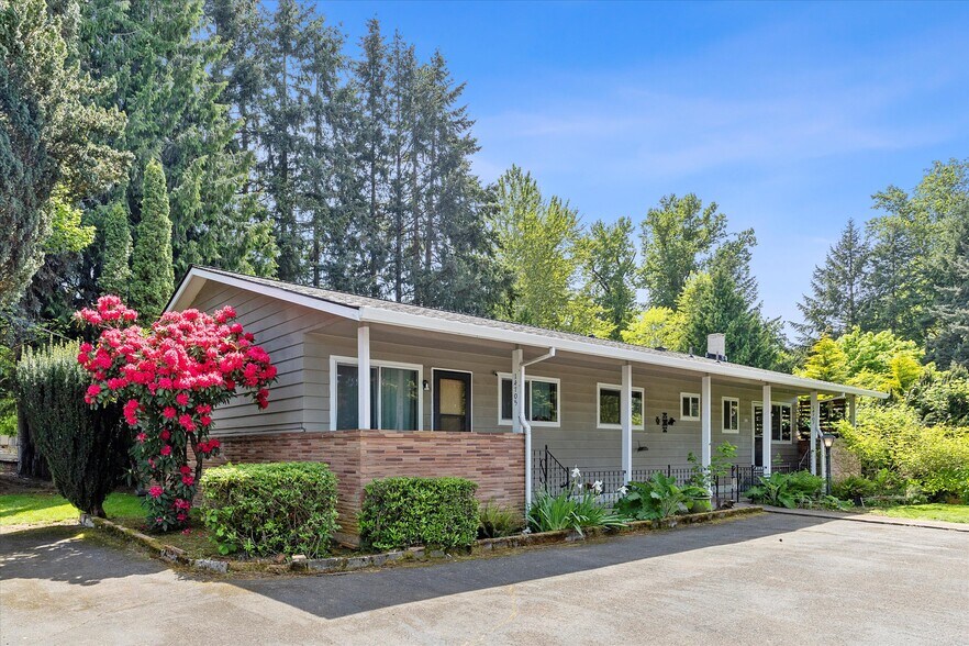 14737 SW Hall Blvd, Tigard, OR à vendre - Photo de l’immeuble – Image 2 sur 7