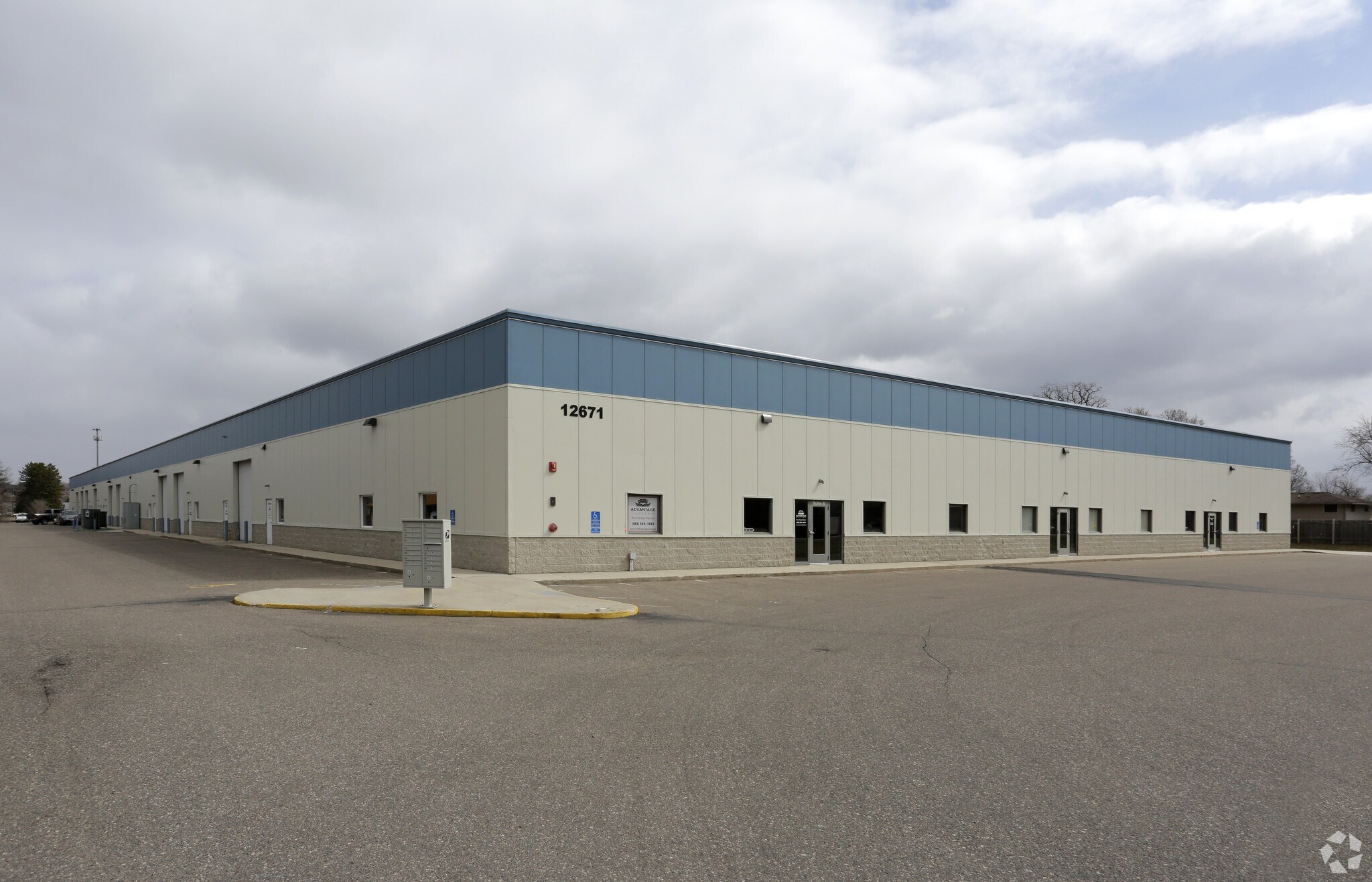 12671 Meadowvale Rd, Elk River, MN à louer Photo principale– Image 1 sur 6
