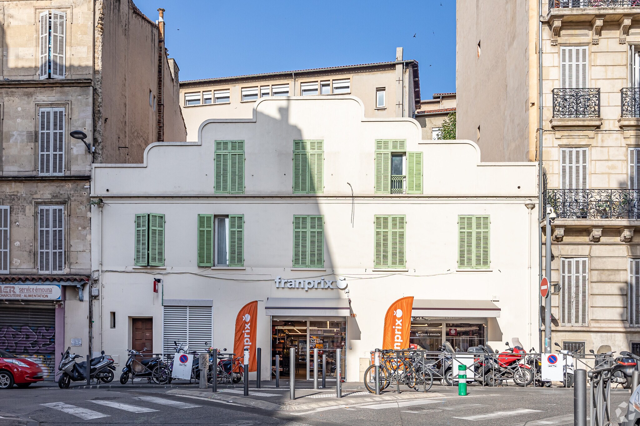 Local commercial dans Marseille à vendre Photo principale– Image 1 sur 15