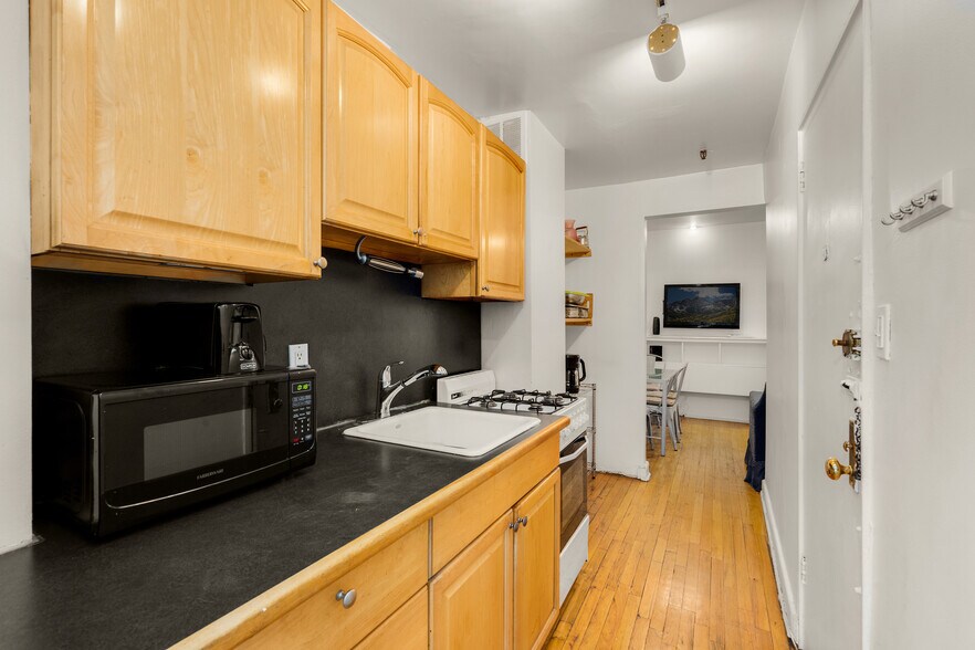 206-208 E 35th St, New York, NY à vendre - Photo de l’immeuble – Image 3 sur 12