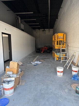 Plus de détails pour 2649 S Park Rd, Hallandale, FL - Industriel/Logistique à louer