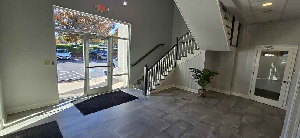 3800 Mansell Rd, Alpharetta, GA à louer - Photo de l’immeuble – Image 3 sur 10