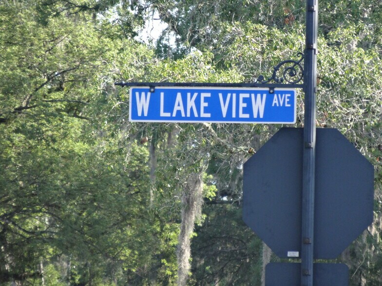 142-152 W Lakeview Ave, Lake Mary, FL à louer - Photo de l’immeuble – Image 2 sur 23