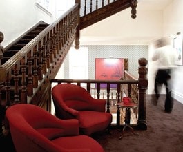 100 Hammersmith Rd, Londres à louer Photo intérieure– Image 1 sur 5