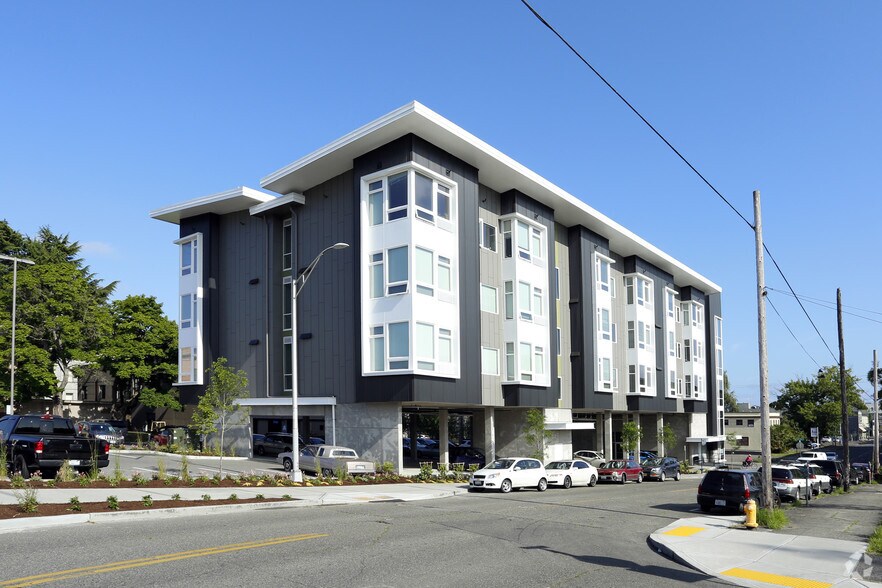 321 Legion Way, Olympia, WA à vendre - Photo principale – Image 1 sur 5