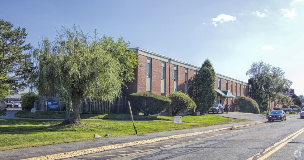 607 North Ave, Wakefield, MA à louer - Photo principale – Image 1 sur 19