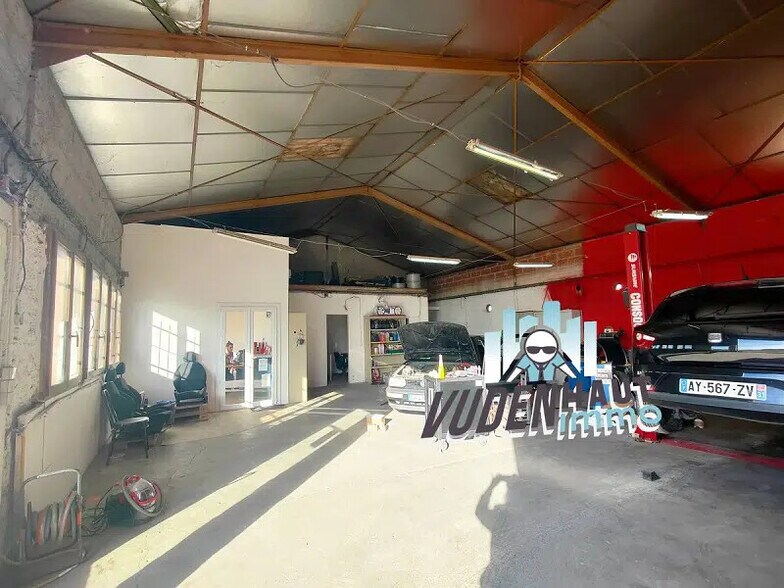 Local d'activités dans Launaguet à vendre - Photo de l’immeuble – Image 2 sur 9