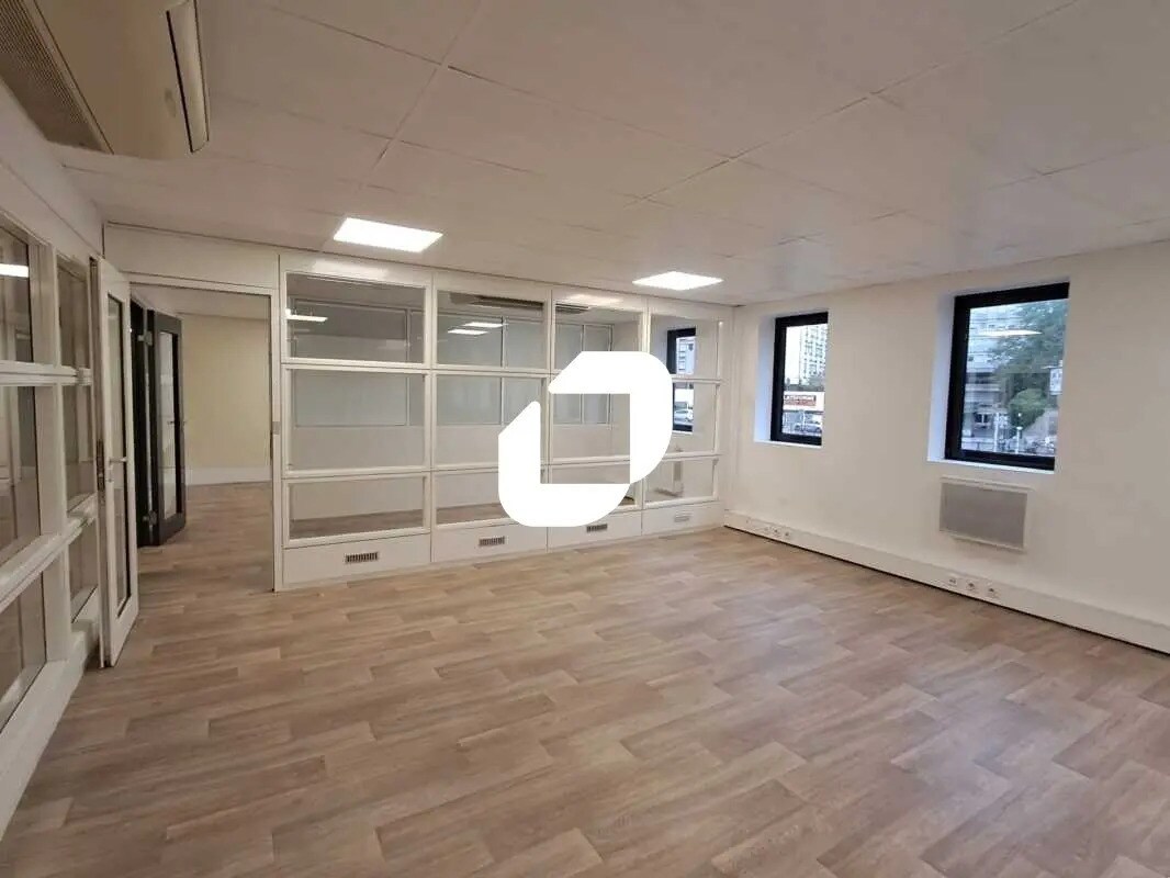 Bureau dans Nanterre à louer Photo de l’immeuble– Image 1 sur 9