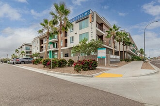 6601 E McDowell Rd, Scottsdale, AZ à louer Photo intérieure– Image 1 sur 13