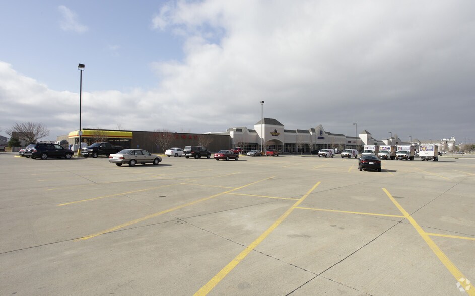 50-190 SE Laurel St, Waukee, IA à louer - Photo principale – Image 1 sur 5