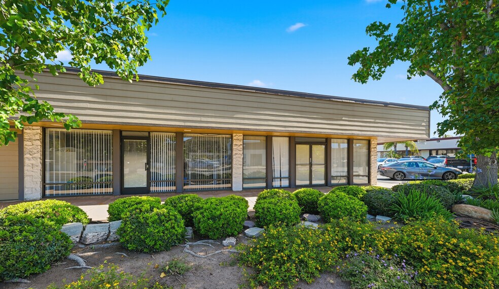 14010 Poway Rd, Poway, CA à vendre - Photo de l’immeuble – Image 2 sur 55