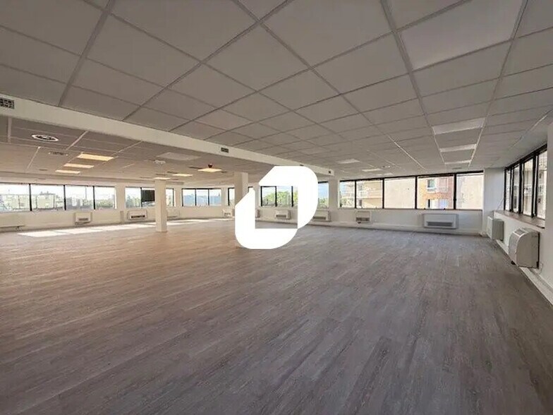 1 Rue De La Croix Des Maheux, Cergy à louer - Photo de l’immeuble – Image 1 sur 26
