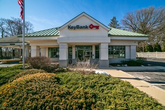 Plus de détails pour 414 W Lancaster Ave, Devon, PA - Local commercial à vendre