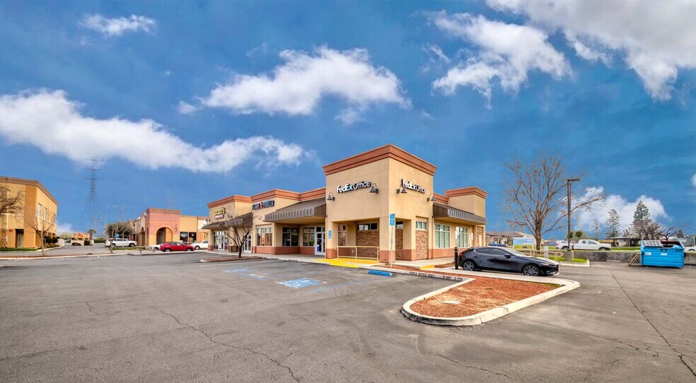 3505 Coffee Rd, Bakersfield, CA à vendre - Photo de l’immeuble – Image 3 sur 16